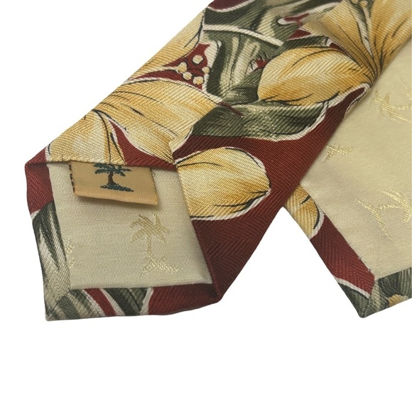 Tommy Bahama Neck Tie Floral Ferns Textured 100% Silk Embossed Monogram Tipping - Picture 9 of 14